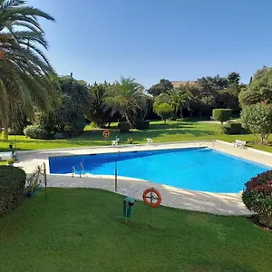 https://apartment-with-pool-near-the-beach.1costadelsol.com